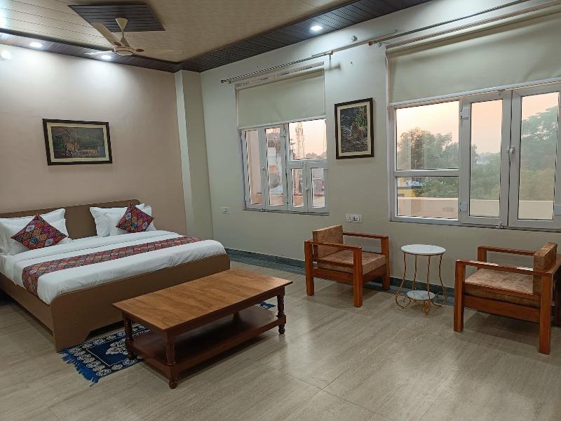 Rao Jagveer Home Stay image
