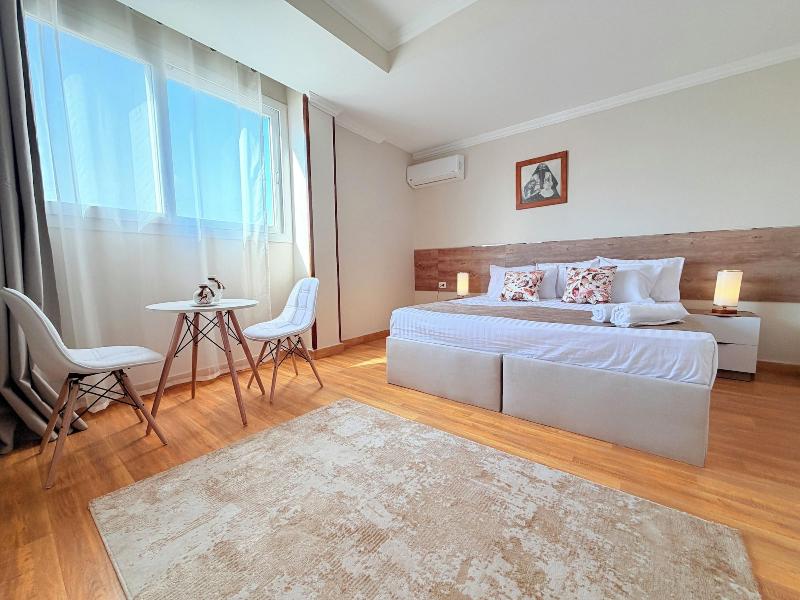 Pyramids Tower Inn image