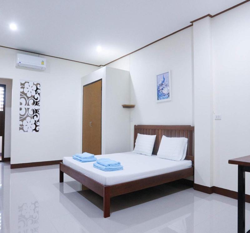 Capital O 75521 Sang Siri Apartment image