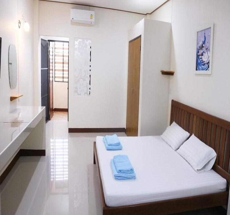 Capital O 75521 Sang Siri Apartment image