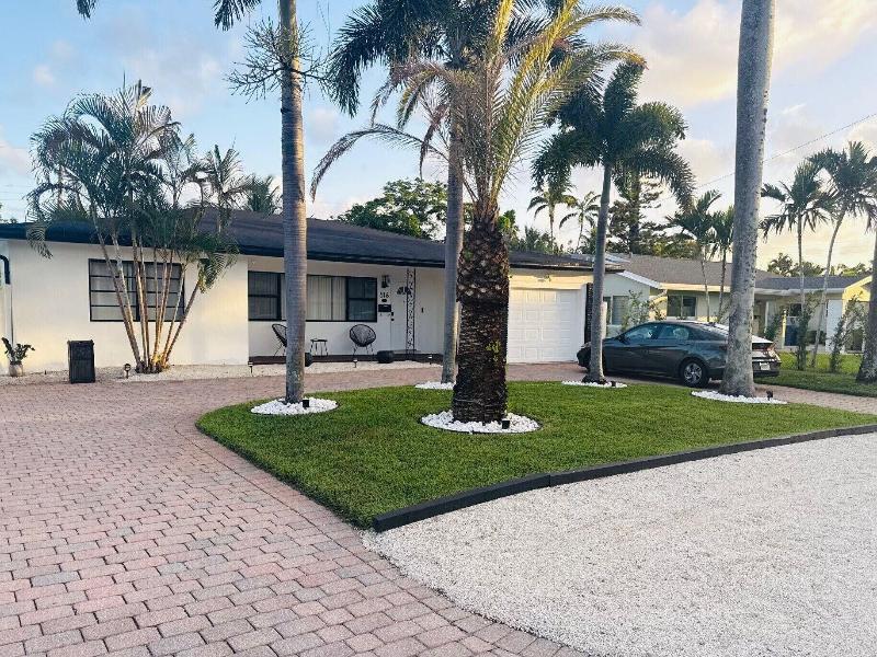 Coastal Guesthouse Wilton Manors image