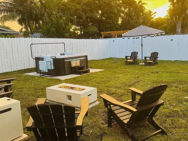 Coastal Guesthouse Wilton Manors image