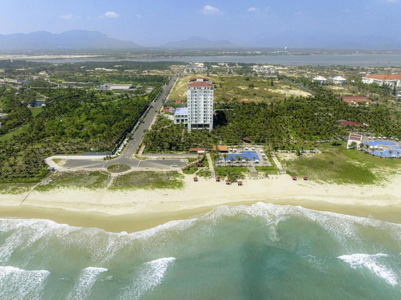 Ocean Waves Resort Cam Ranh image
