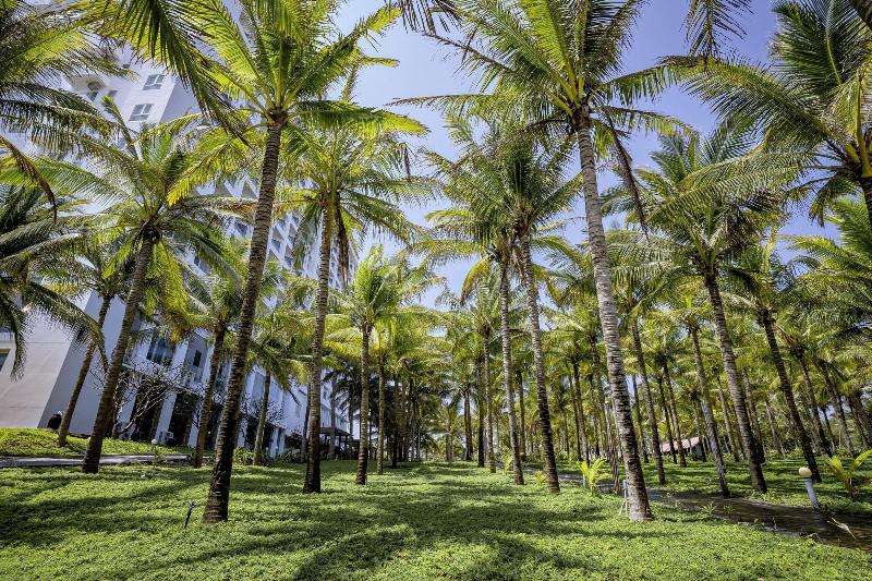 Ocean Waves Resort Cam Ranh image