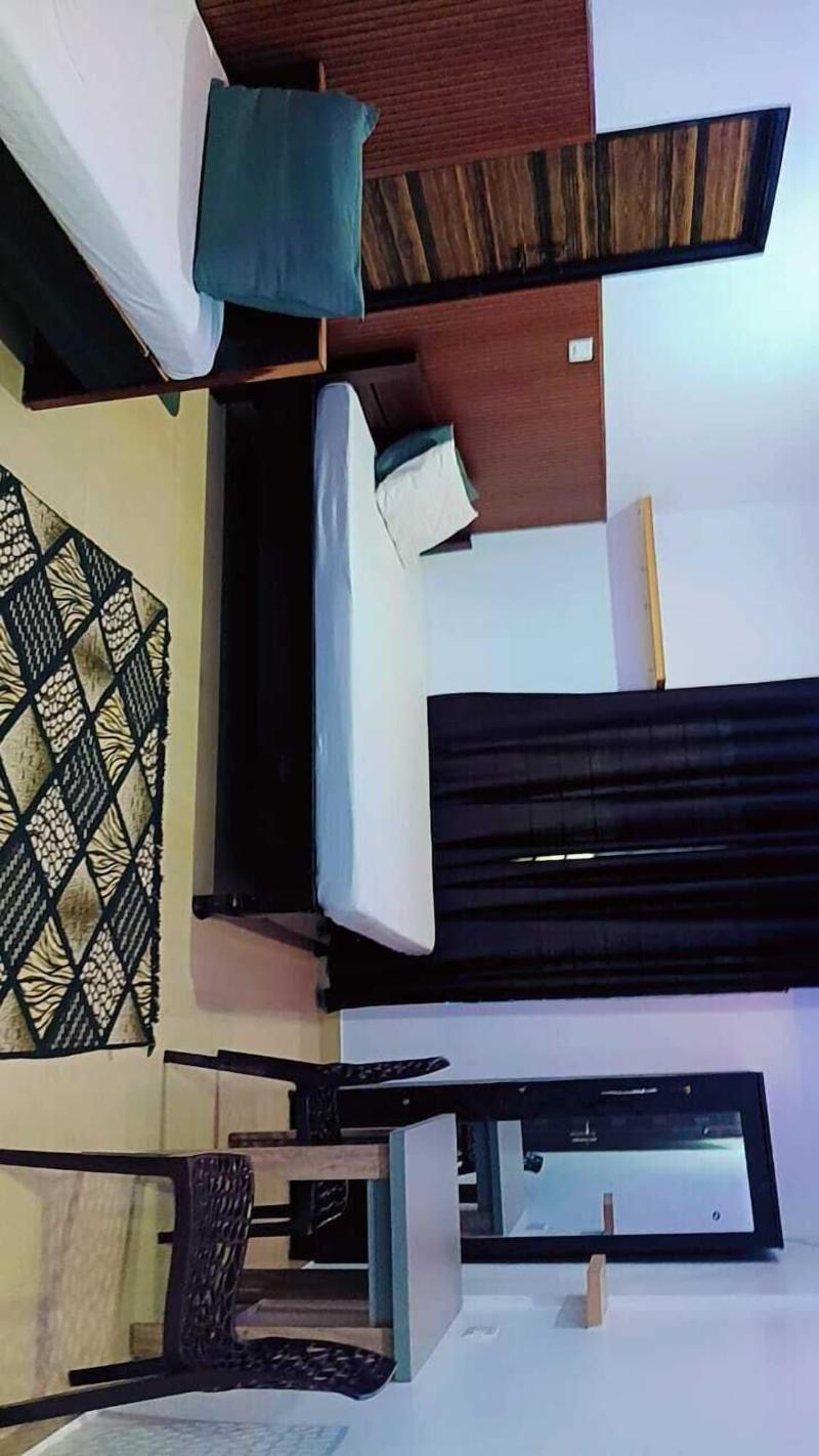 Alohi Inn image