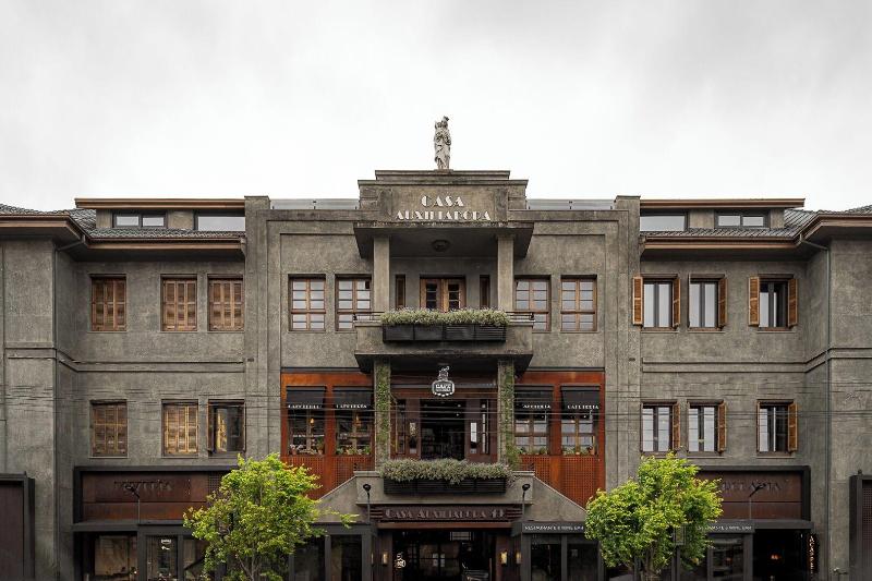 Mater Hotel