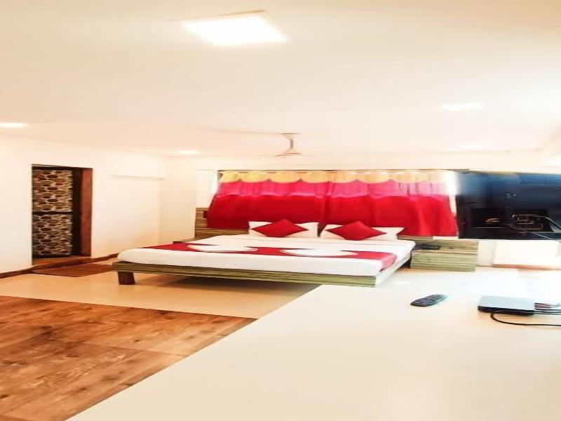 Pheonix By Glitz Hotels image