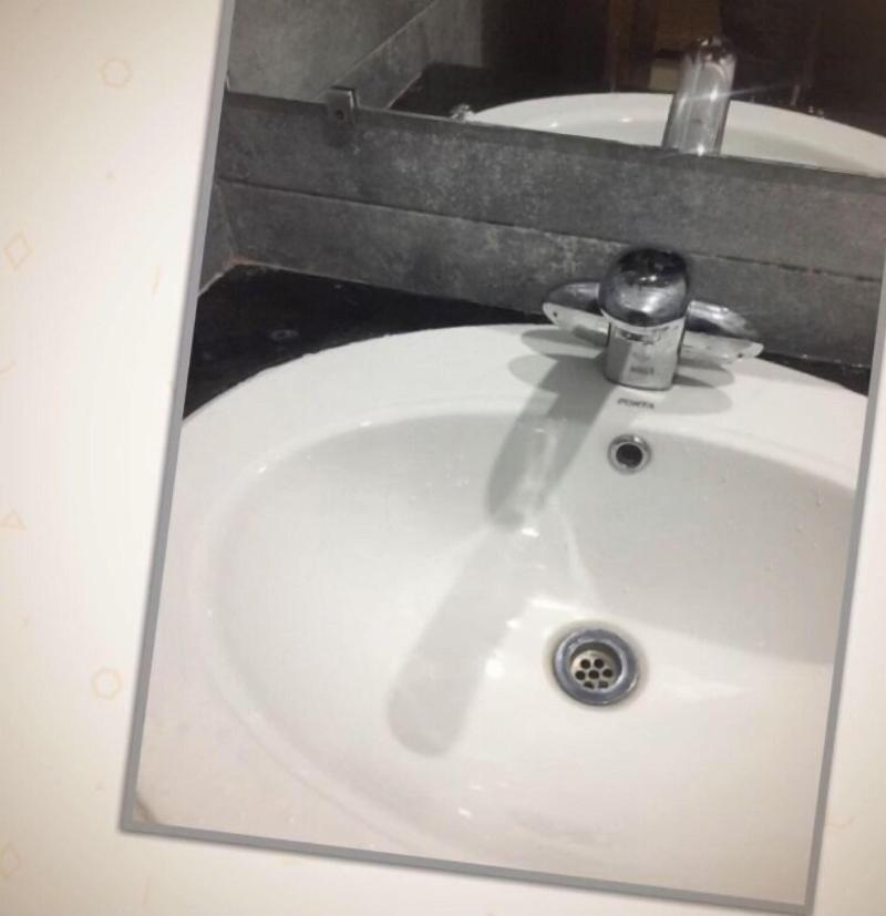 Hotel Emerald Crown image