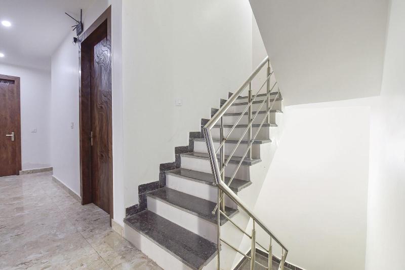Fabhotel Hari Residency image