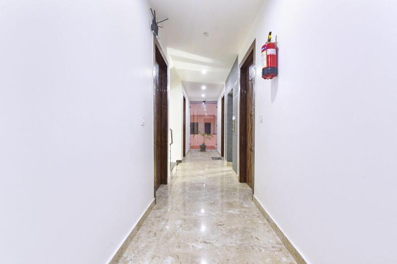 Fabhotel Hari Residency image