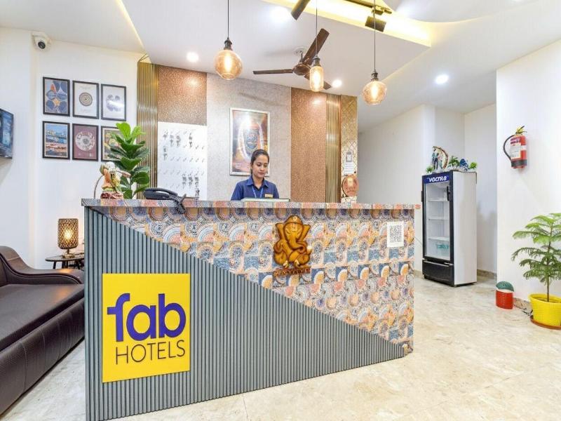 Fabhotel Hari Residency image