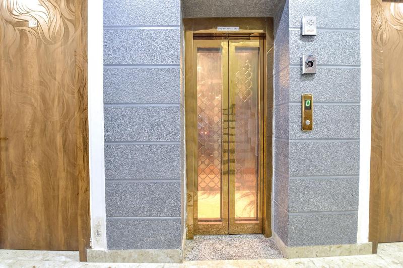 Fabhotel Hari Residency image