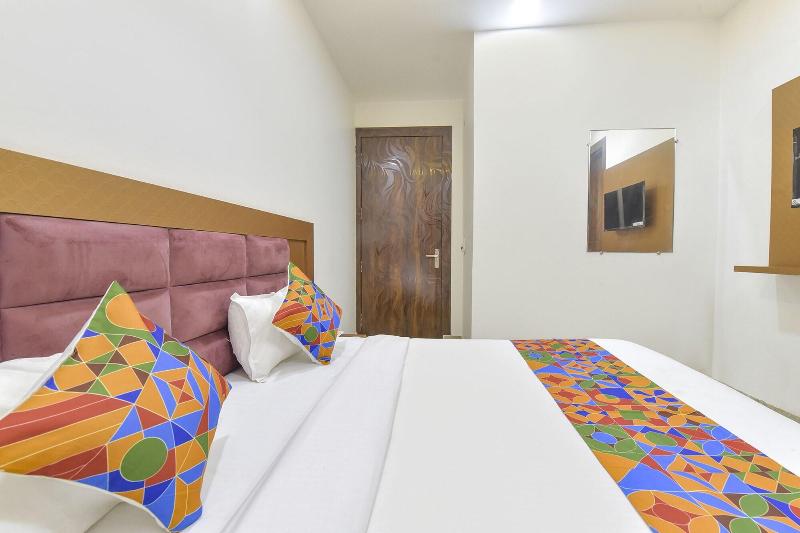 Fabhotel Hari Residency image