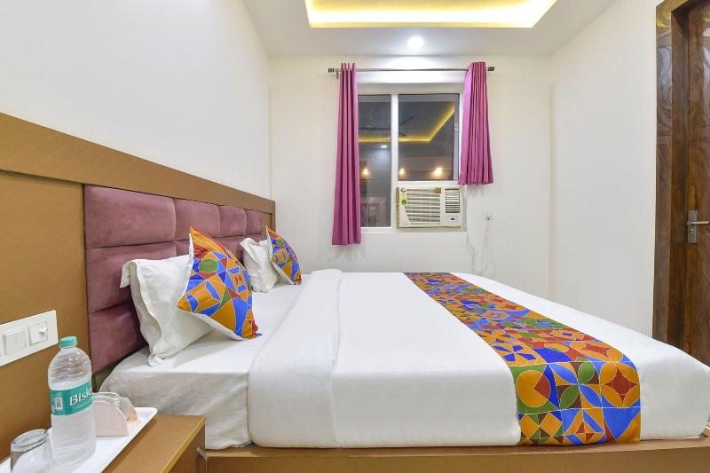 Fabhotel Hari Residency image