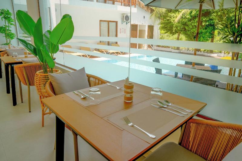 Cocomo Maldives image