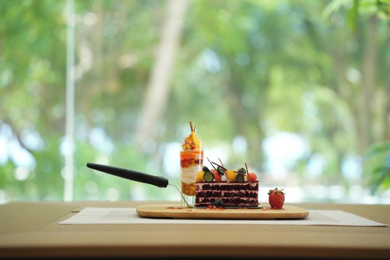 Cocomo Maldives image