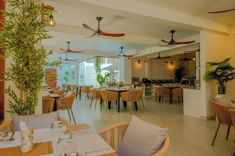 Cocomo Maldives image