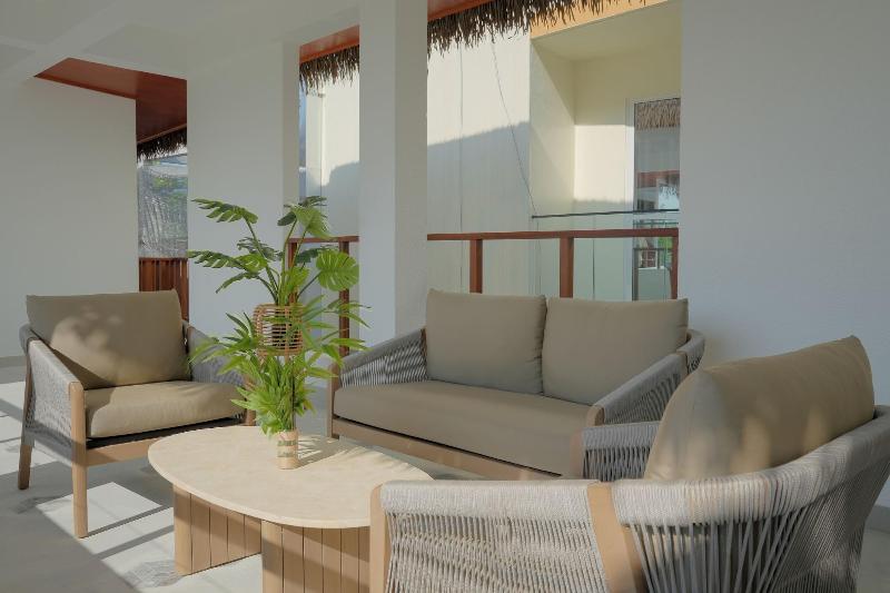Cocomo Maldives image