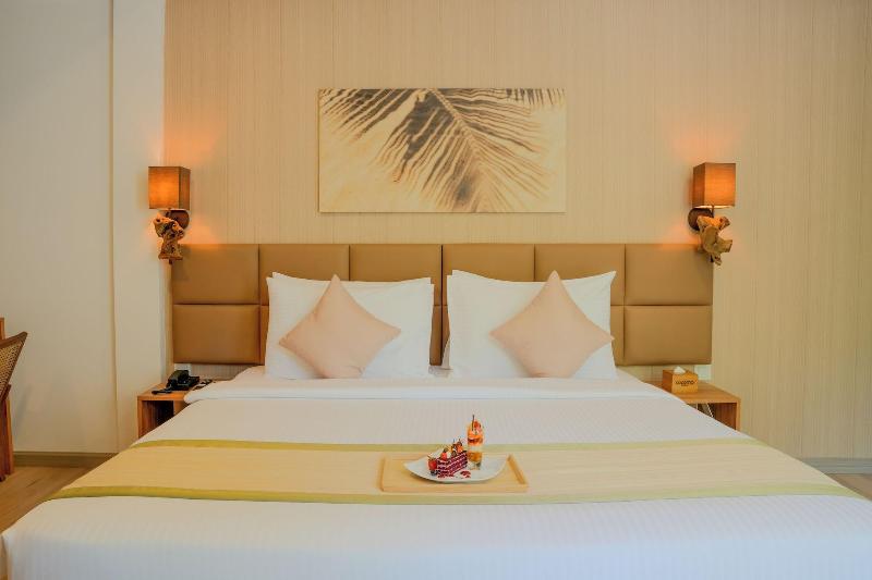 Cocomo Maldives image