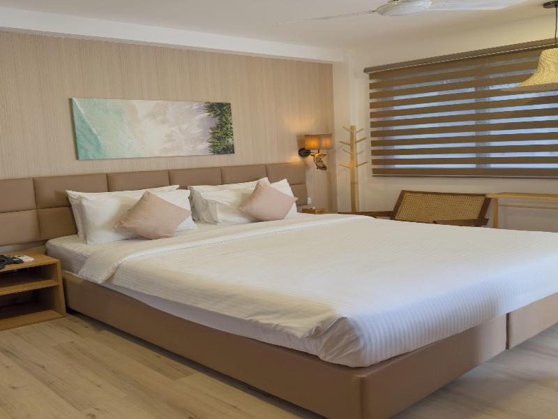 Cocomo Maldives image