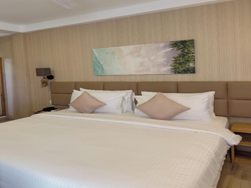 Cocomo Maldives image