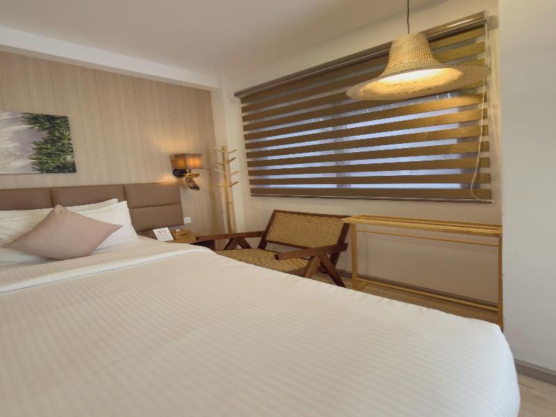 Cocomo Maldives image