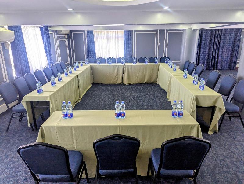 Crescent Resort And Conference Centre image