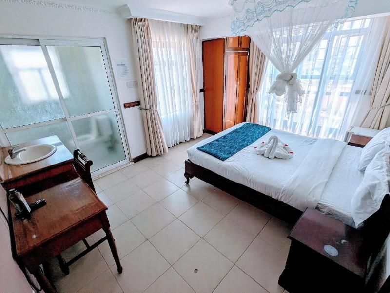 Crescent Resort And Conference Centre image