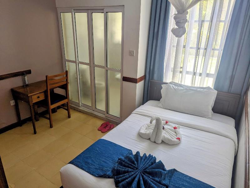 Crescent Resort And Conference Centre image