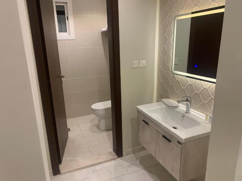 Holiday Plus Mishrifah Apartments image