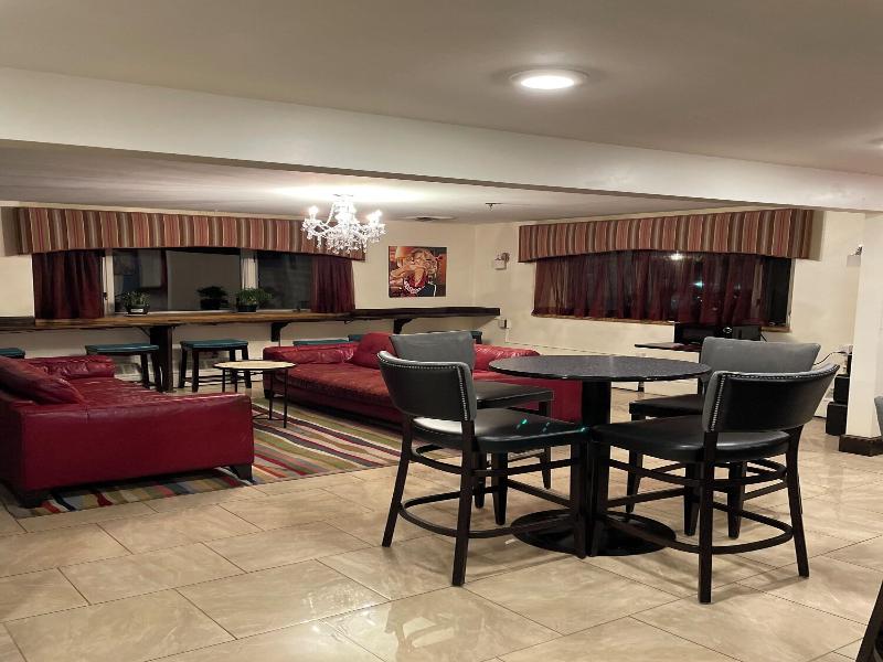 Broadway Main Hotel image