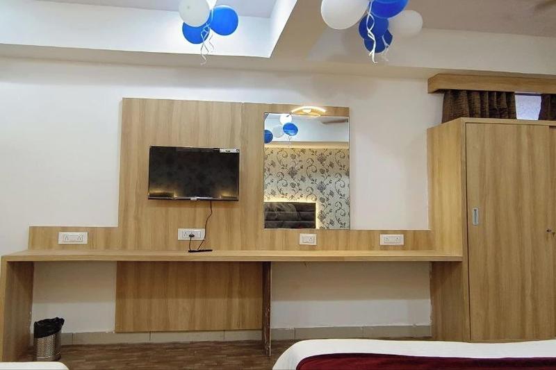 Hotel Matrix Inn image