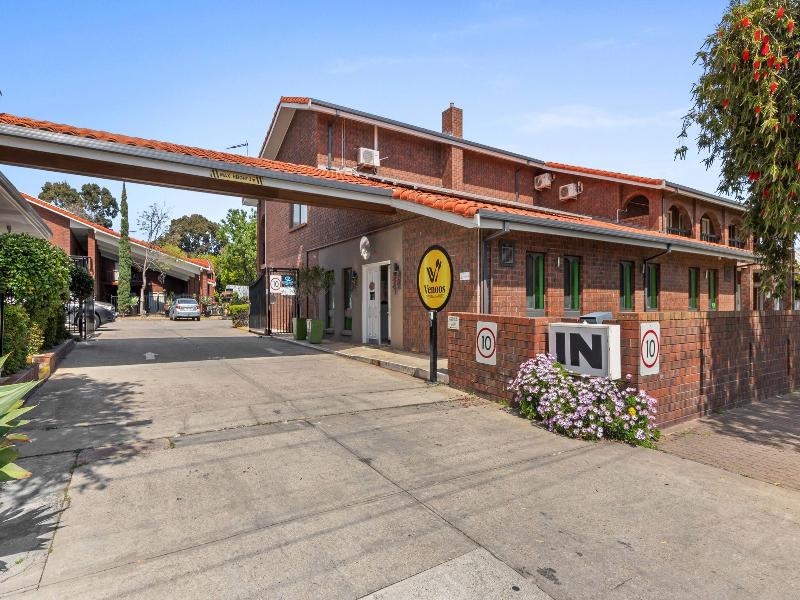 Comfort Inn & Suites Sombrero — exterior view