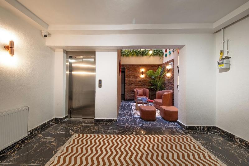 Hexa Apartments Sisli image