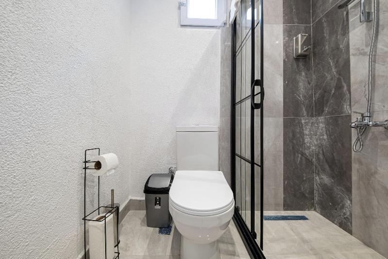 Hexa Apartments Sisli image