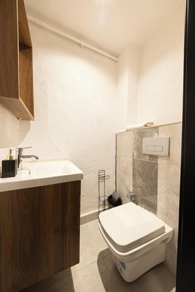Hexa Apartments Sisli image