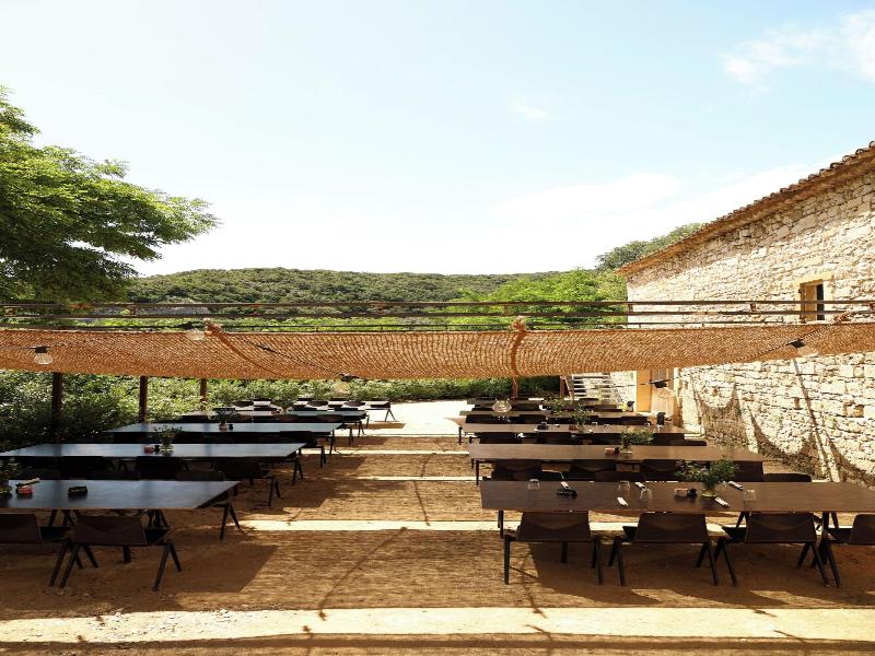 Prieura Saint Nicolas Les Maisons image