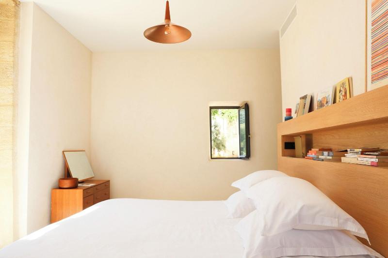 Prieura Saint Nicolas Les Maisons image