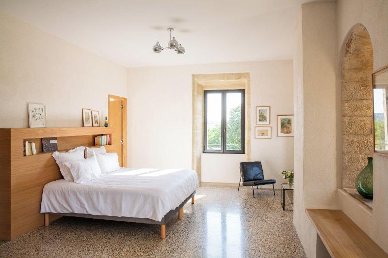 Prieura Saint Nicolas Les Maisons image