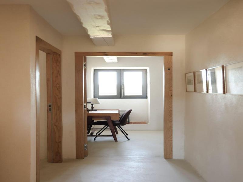 Prieura Saint Nicolas Les Maisons image