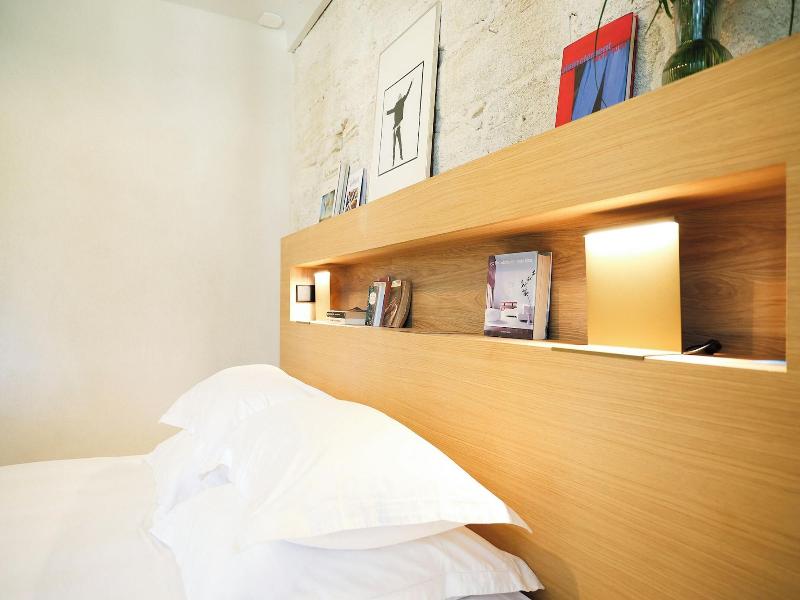 Prieura Saint Nicolas Les Maisons image