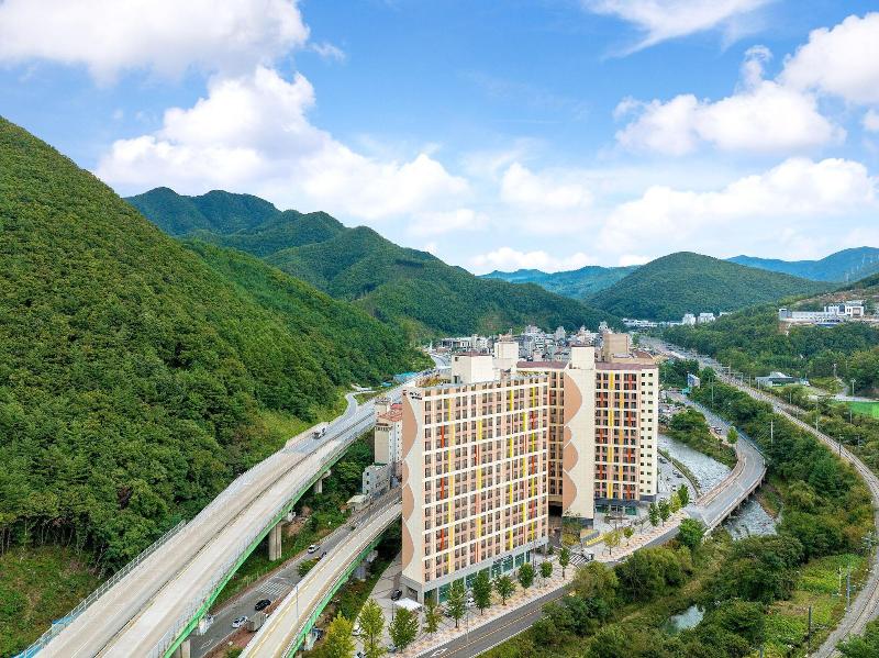 Ariari Hotel image
