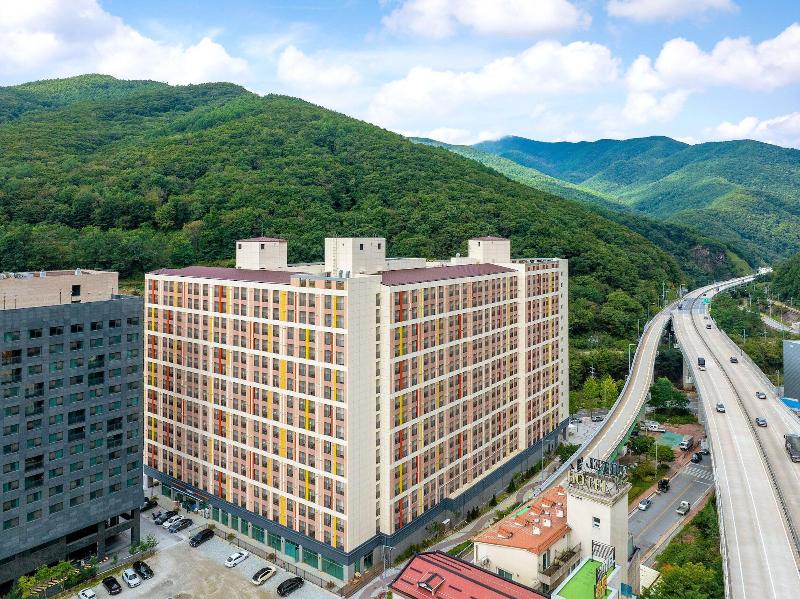 Ariari Hotel image