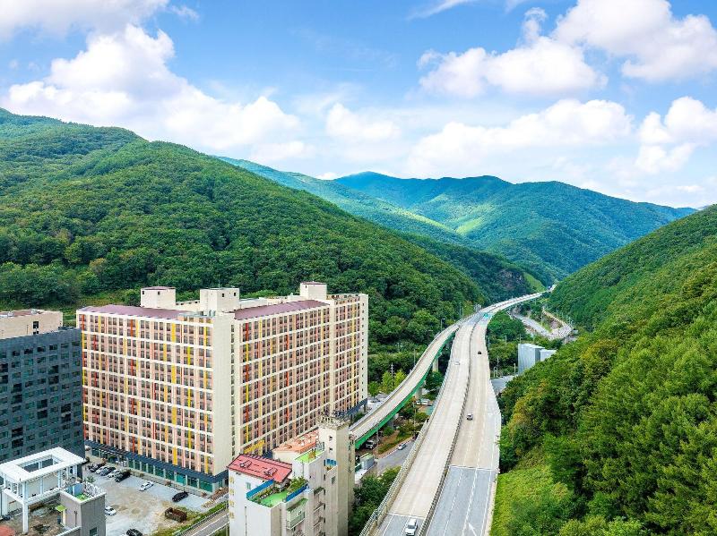 Ariari Hotel image