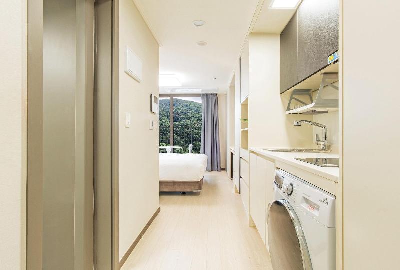 Ariari Hotel image