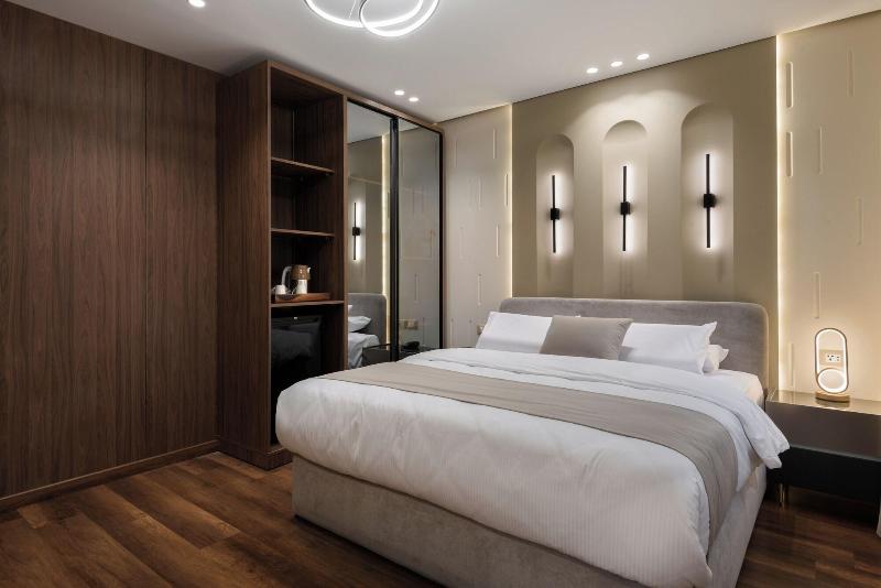 Spire West Hotel image