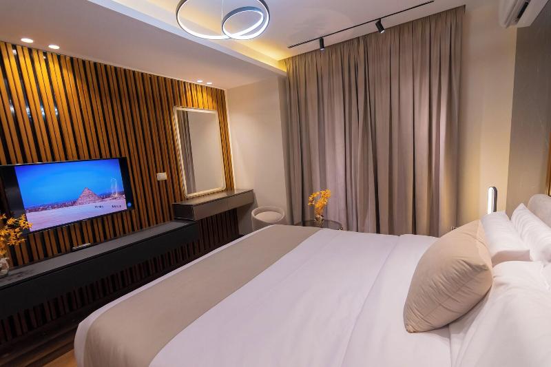 Spire West Hotel image