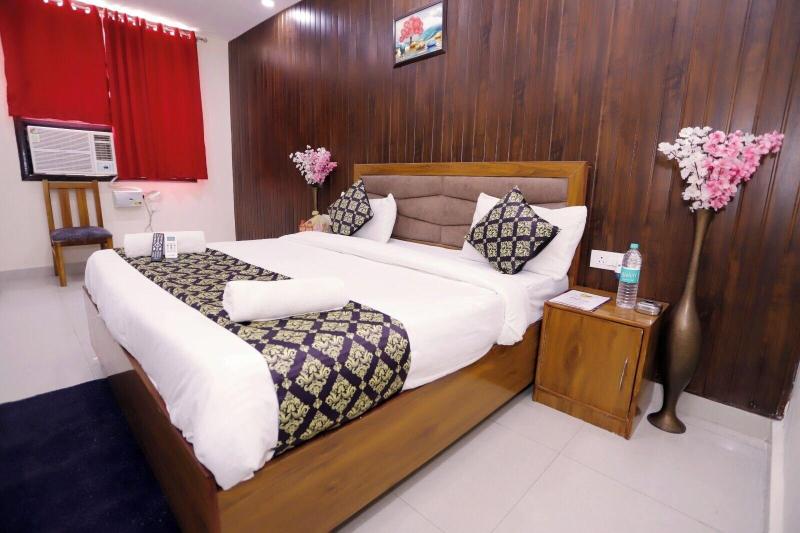 Corporate Inn 52 image