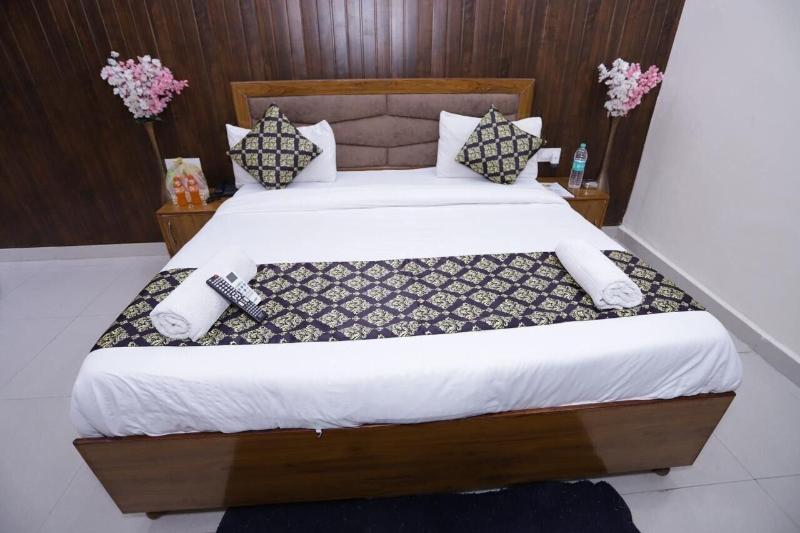 Corporate Inn 52 image
