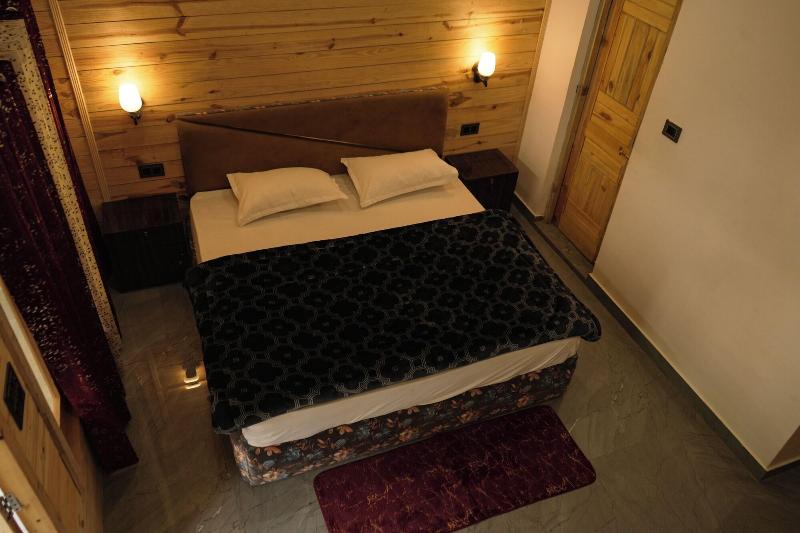 Cabana Riverside Resort image